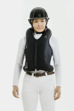 EQUITHEME „Wings“ Helm