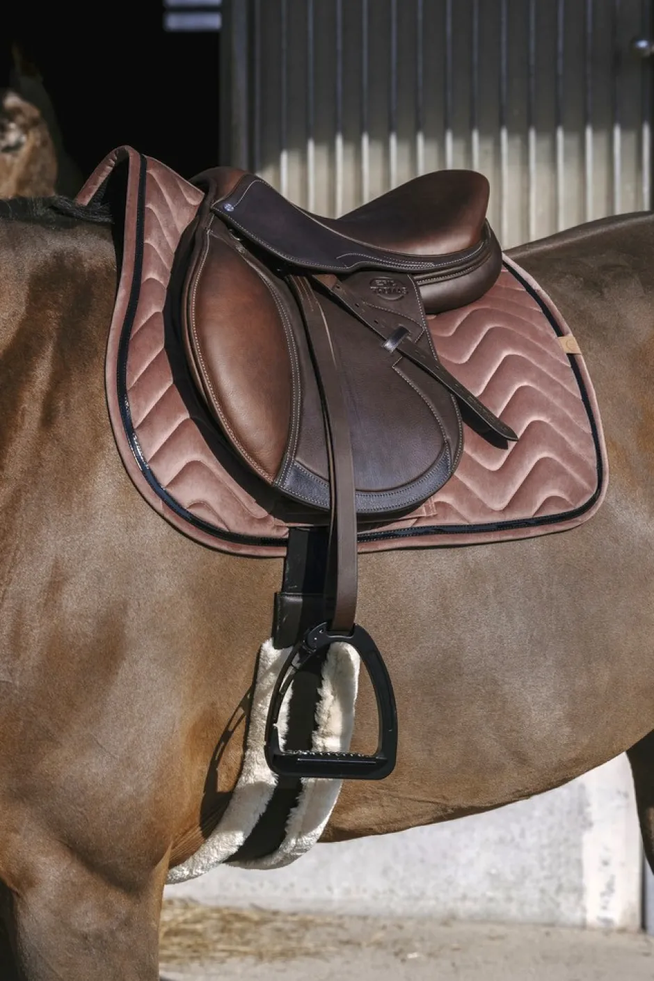 EQUITHÈME Glossy Schabracke