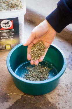 LEOVET Kräuterfutter, 800 g Box